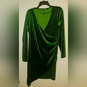 New GREEN Velvet DRESS Holiday, Birthday, Or Club Dress XL UNWORN